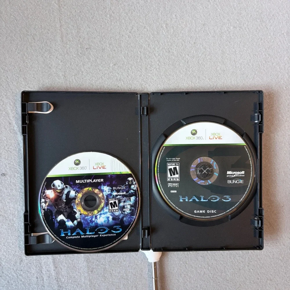 Halo 3 Microsoft Xbox 360 Game Disc and Multiplayer Experience 2-Disc Set 2007